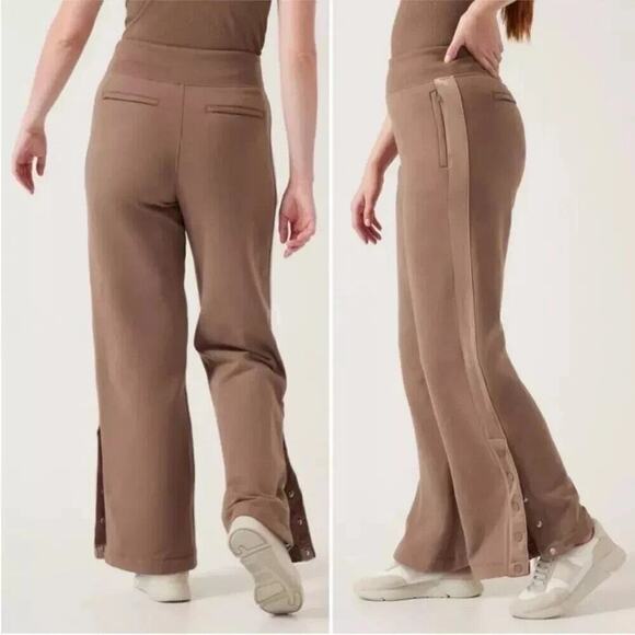 Athleta Women’s Tan Brown Retroplush Velvet Straight Leg Pants Size Large - Picture 1 of 10